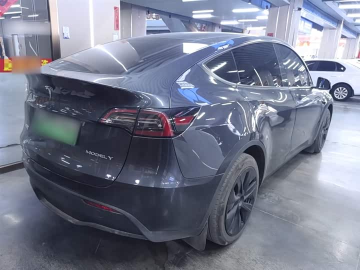 Фото 7 - Tesla Model Y