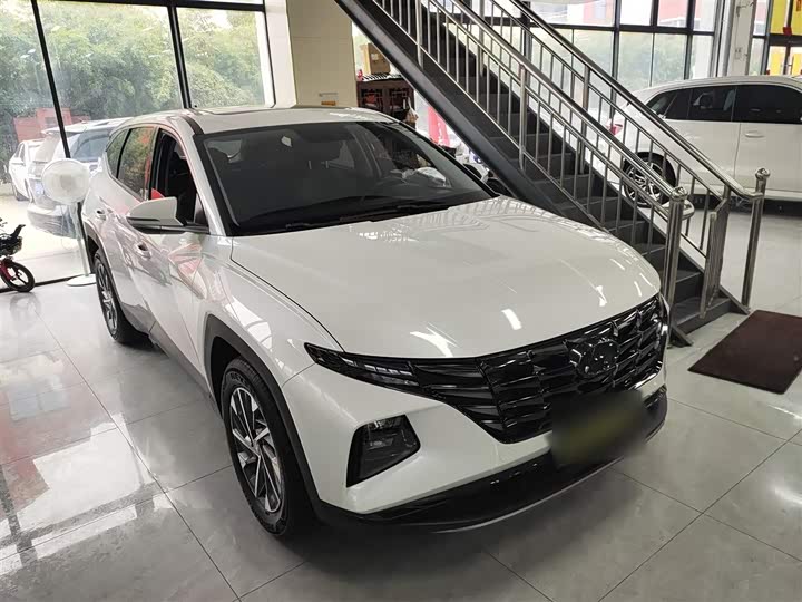 Фото 4 - Hyundai Tucson L