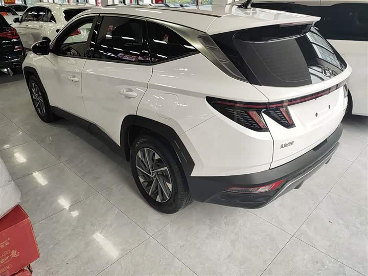 Фото 5 - Hyundai Tucson L