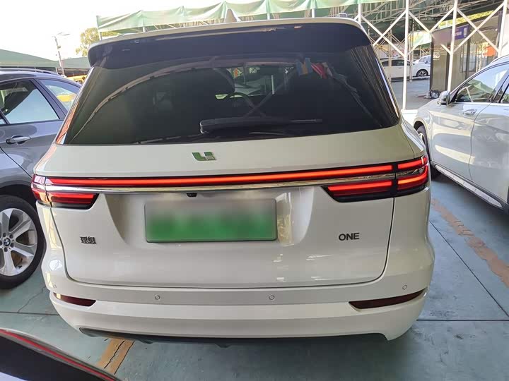 Фото 6 - LiXiang One