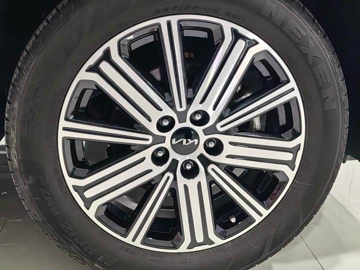 Фото 10 - Kia Sportage GT-line