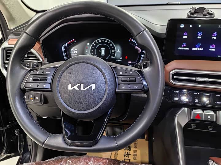 Фото 13 - Kia Sportage GT-line