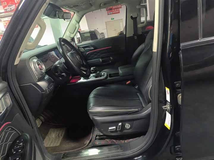 Фото 15 - Tank 300