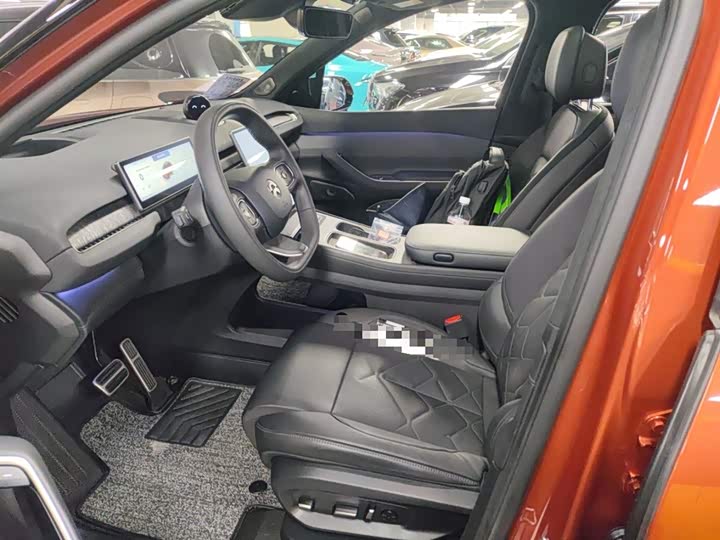 Фото 15 - Nio ES7