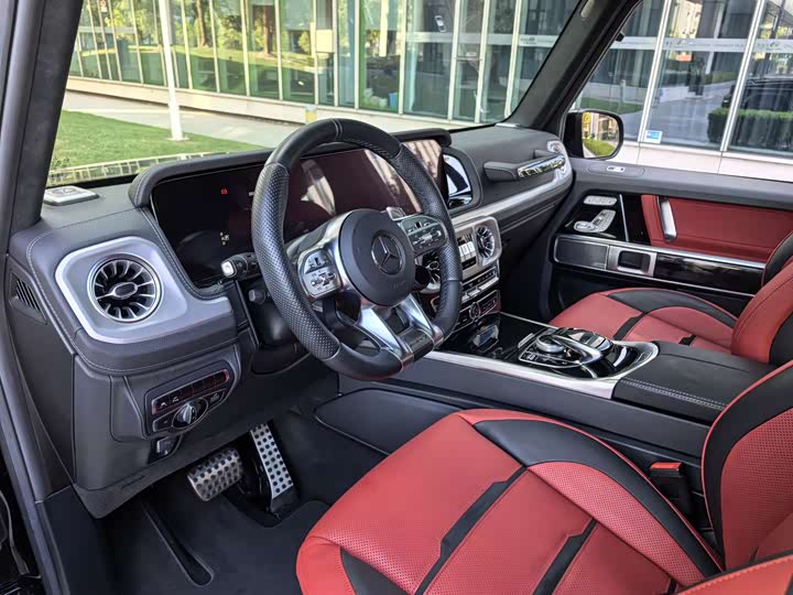 Фото 16 - Mercedes-Benz G-Class AMG