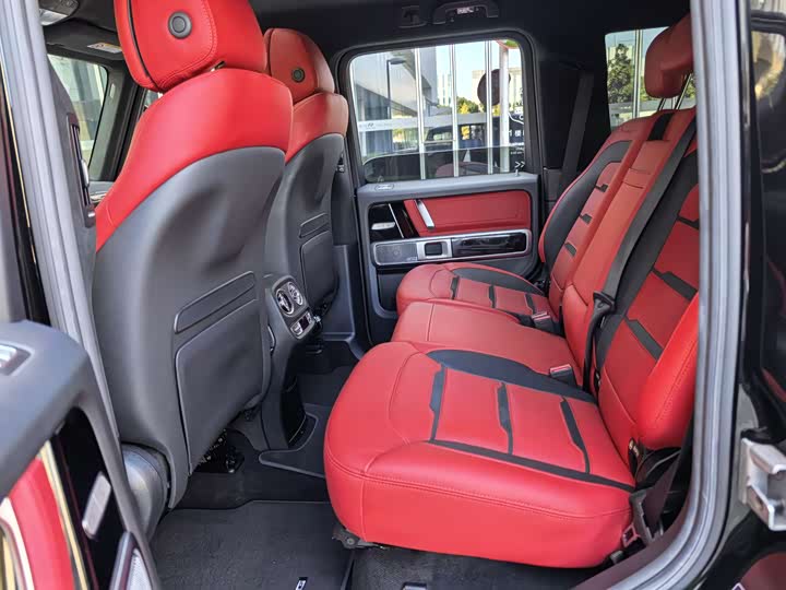 Фото 17 - Mercedes-Benz G-Class AMG