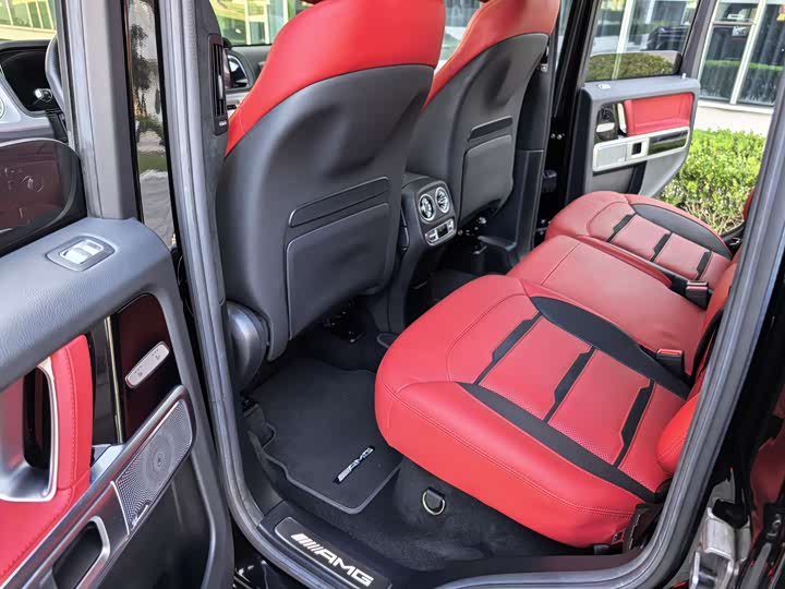 Фото 23 - Mercedes-Benz G-Class AMG