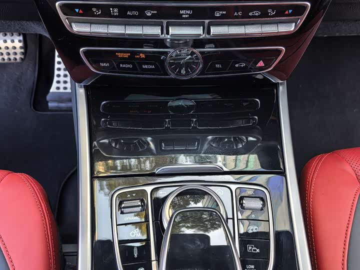 Фото 30 - Mercedes-Benz G-Class AMG