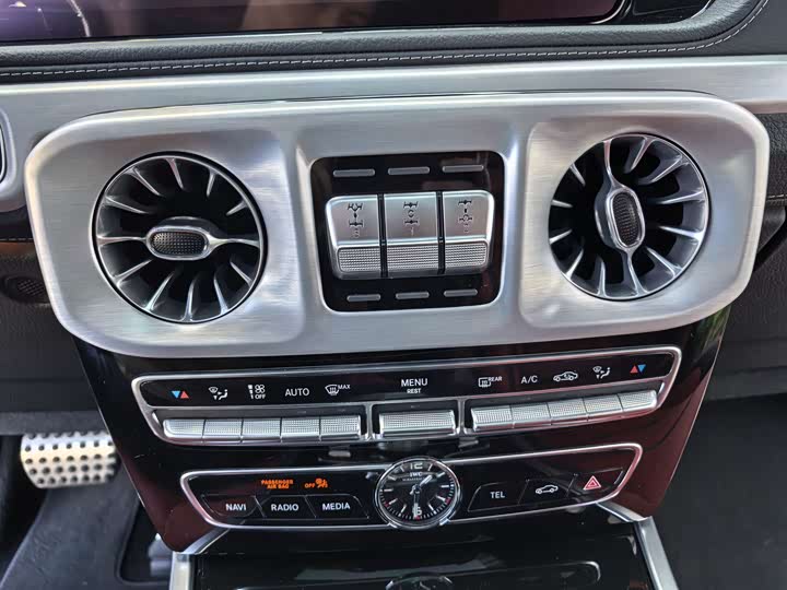 Фото 31 - Mercedes-Benz G-Class AMG