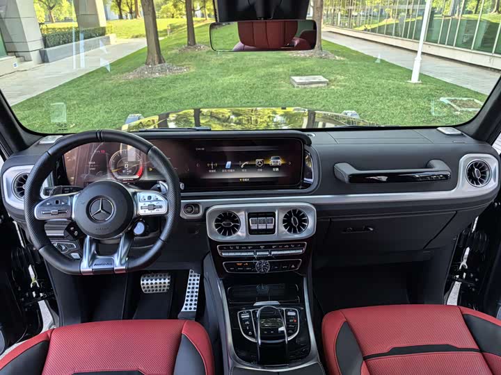 Фото 34 - Mercedes-Benz G-Class AMG