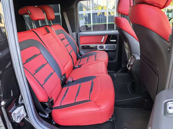 Фото 44 - Mercedes-Benz G-Class AMG