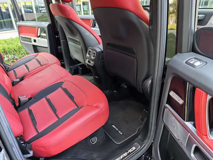 Фото 48 - Mercedes-Benz G-Class AMG