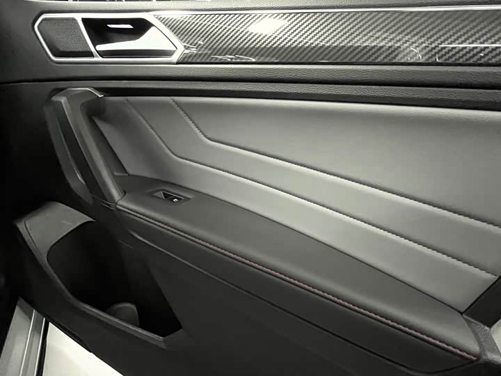 Фото 15 - Volkswagen Tiguan X