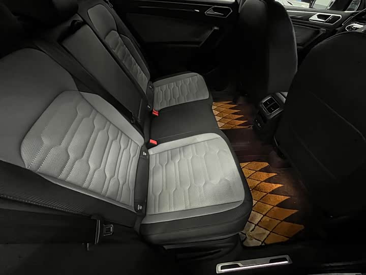 Фото 16 - Volkswagen Tiguan X