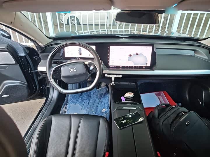 Фото 10 - XPeng P7