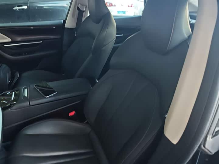 Фото 15 - XPeng P7