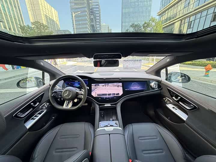 Фото 17 - Mercedes-Benz EQE AMG