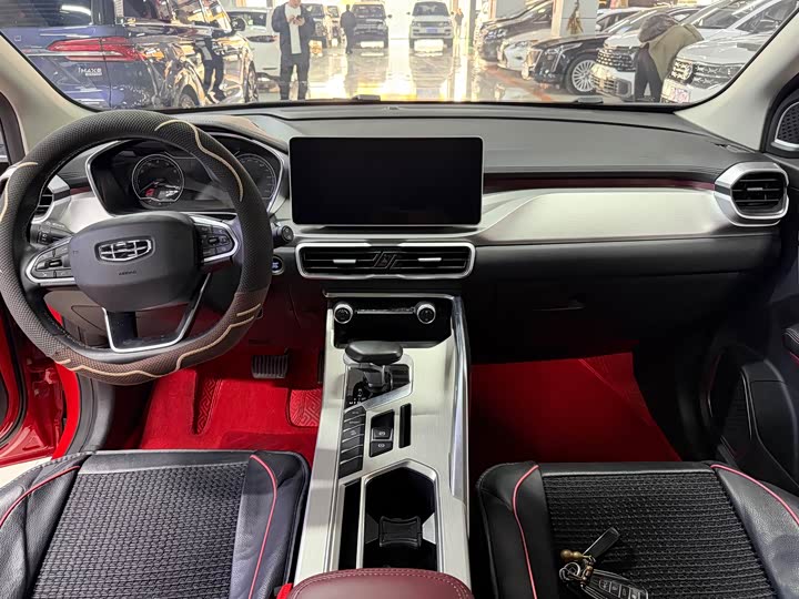 Фото 4 - Geely Coolray