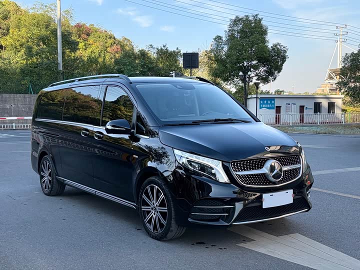 Фото 3 - Mercedes-Benz V-Class