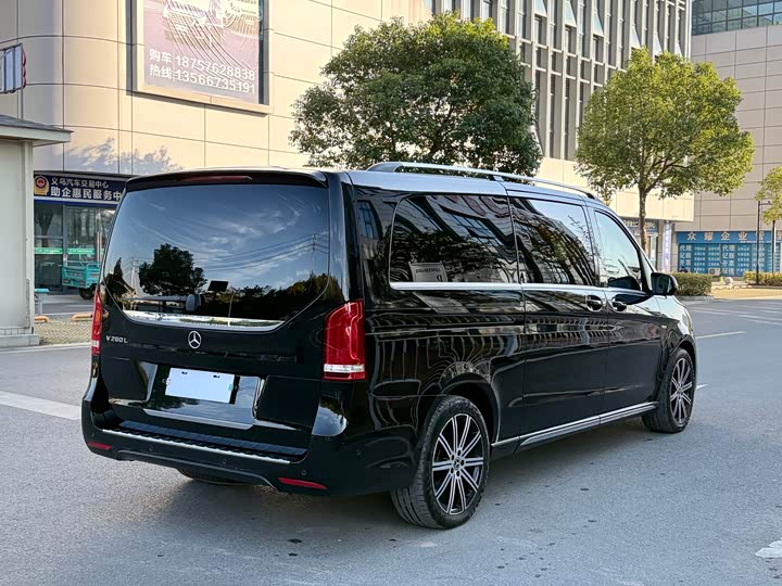 Фото 4 - Mercedes-Benz V-Class