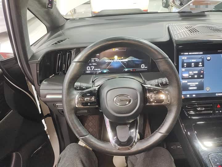 Фото 11 - GAC Trumpchi M8