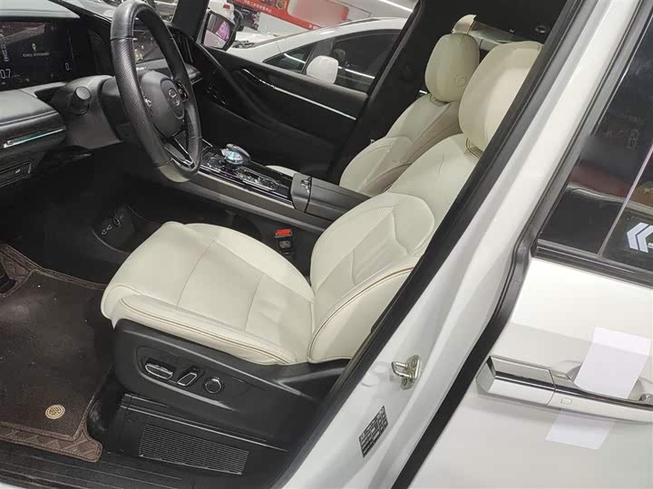 Фото 15 - GAC Trumpchi M8