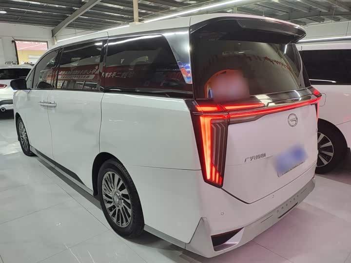 Фото 5 - GAC Trumpchi M8