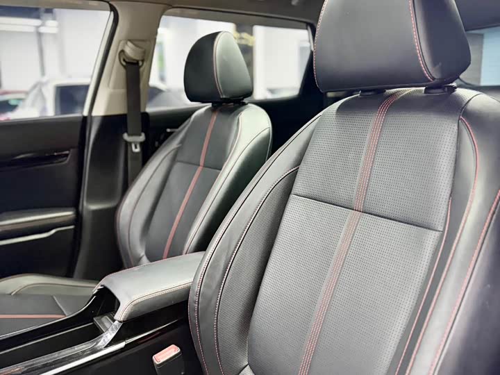 Фото 14 - Kia KX3