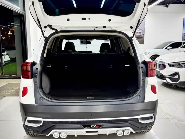 Фото 18 - Kia KX3