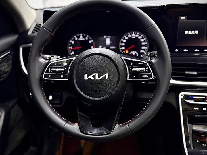 Фото 21 - Kia KX3