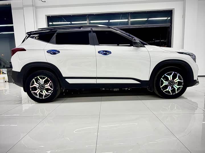 Фото 7 - Kia KX3