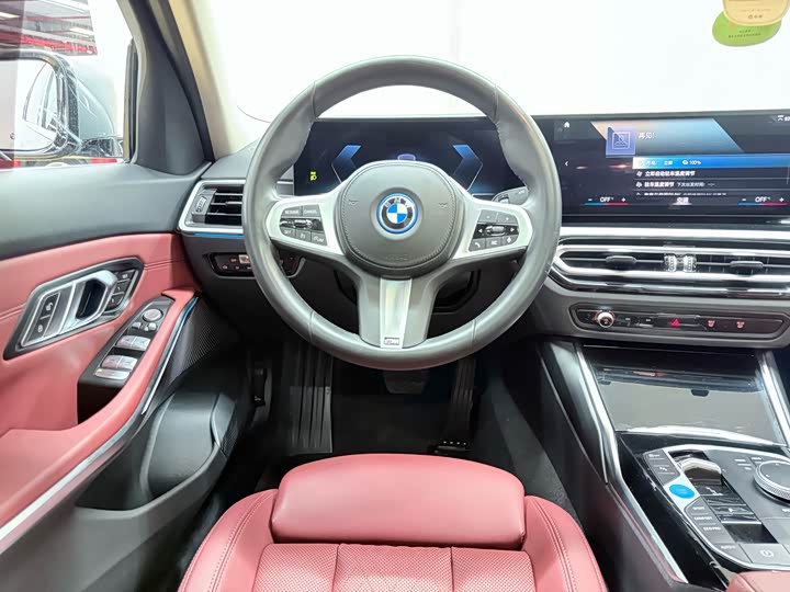 Фото 12 - BMW i3