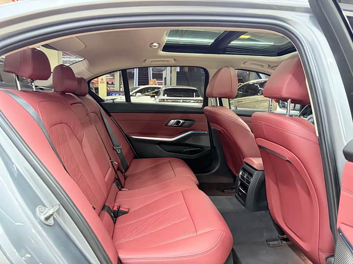 Фото 13 - BMW i3