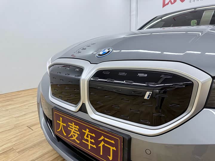 Фото 26 - BMW i3