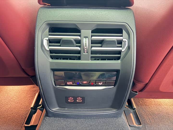 Фото 27 - BMW i3