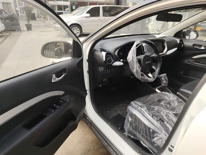 Фото 16 - Kia KX1