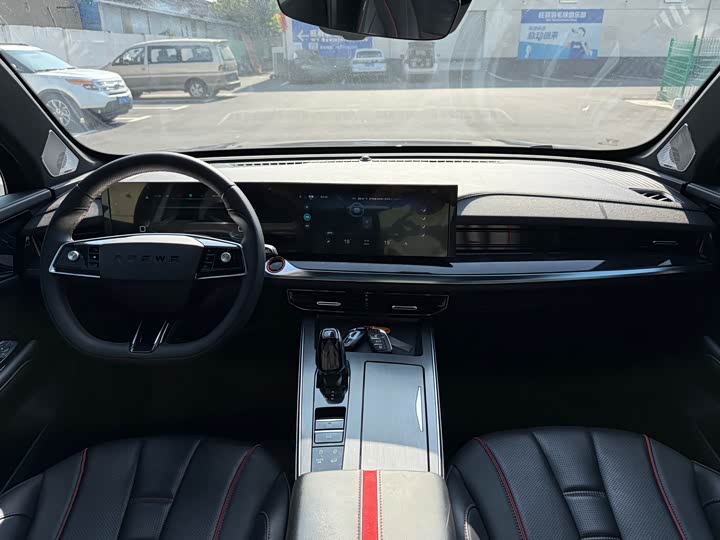 Фото 17 - Roewe RX5 Max