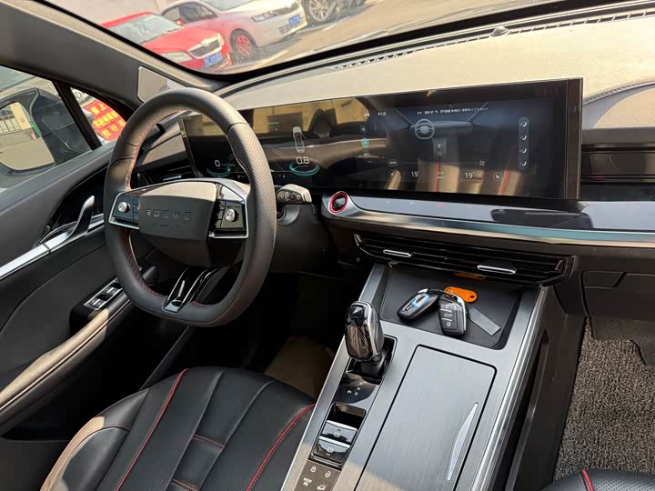 Фото 23 - Roewe RX5 Max