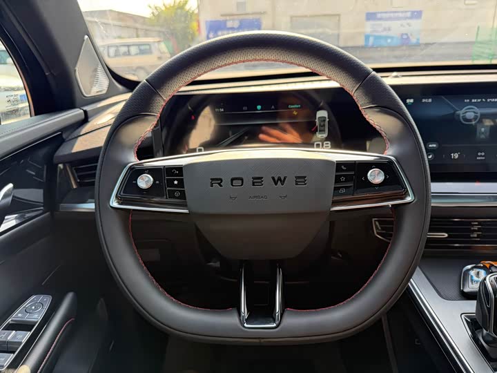 Фото 6 - Roewe RX5 Max