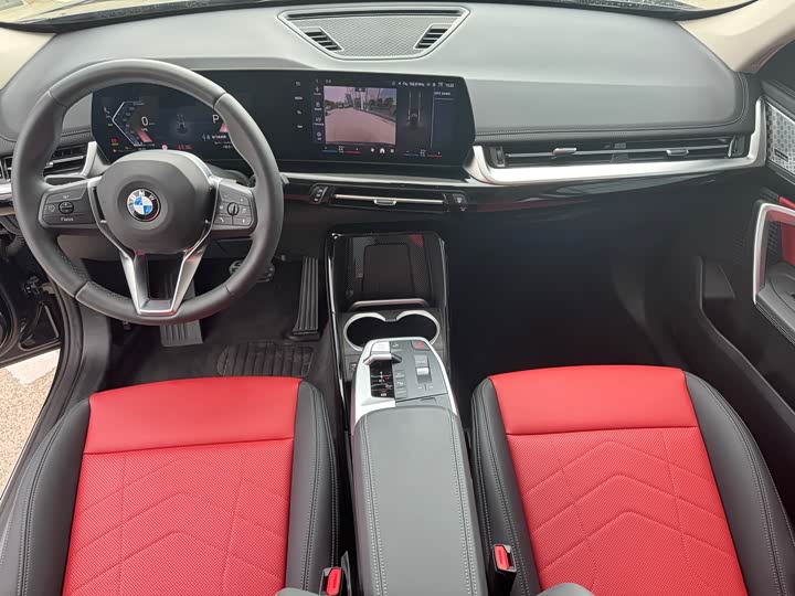 Фото 8 - BMW X1