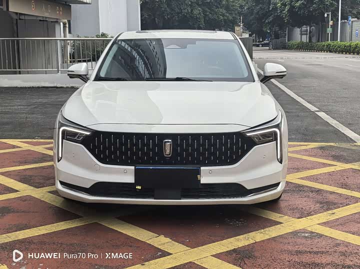 Фото 2 - Bestune B70