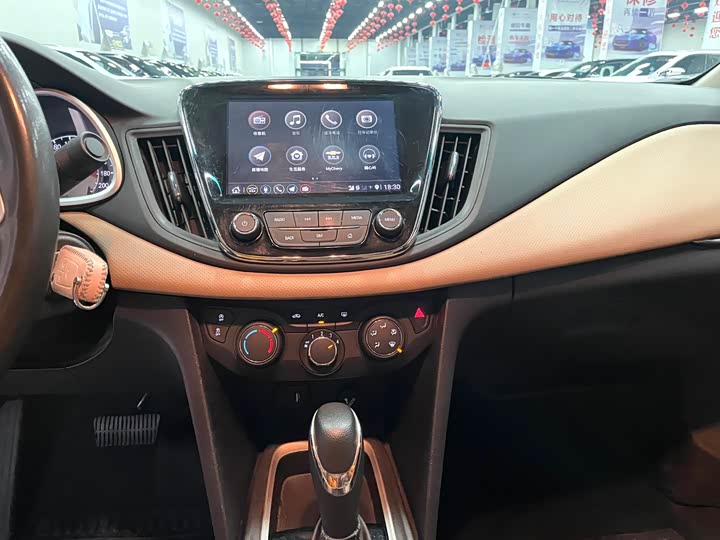 Фото 10 - Chevrolet Monza