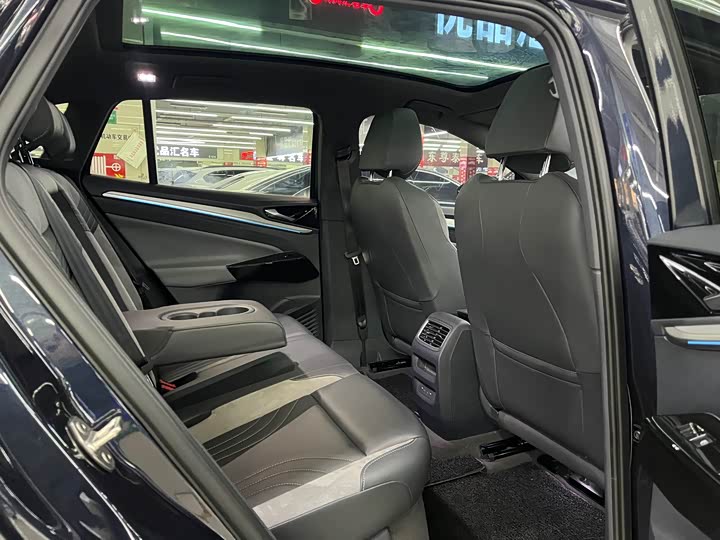 Фото 16 - Volkswagen ID.4 Crozz