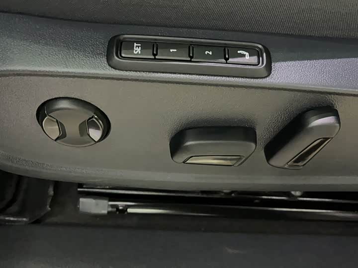 Фото 5 - Volkswagen ID.4 Crozz