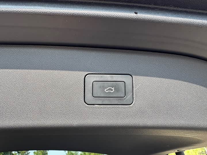 Фото 7 - Luxeed R7