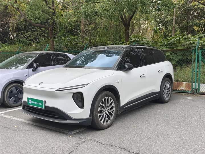 Фото 2 - Nio ES6