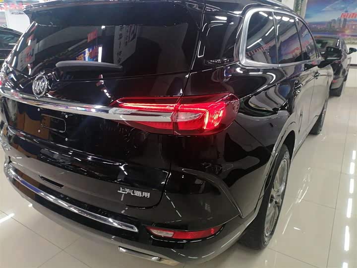 Фото 8 - Buick Enclave