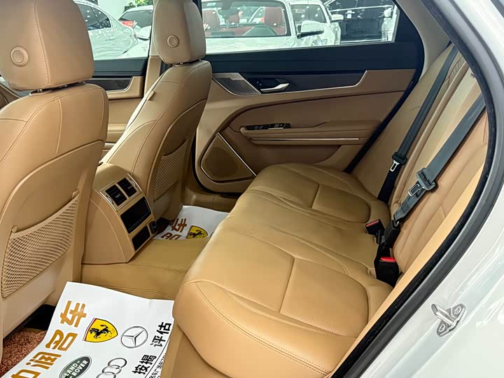 Фото 6 - Jaguar XF L