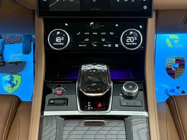 Фото 8 - Jaguar XF L