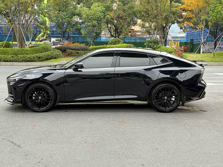 Фото 7 - Changan UNI-V